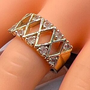 Vintage DAC gold tone Diamond Pattern Ring, 9